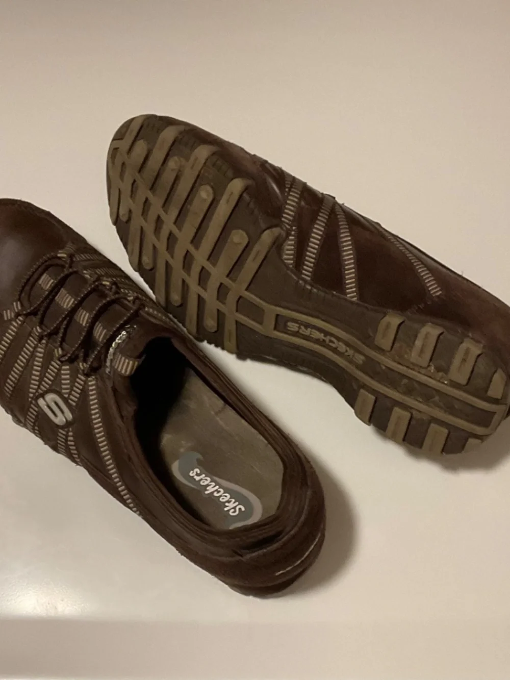 Sketchers, Size 9, Brown